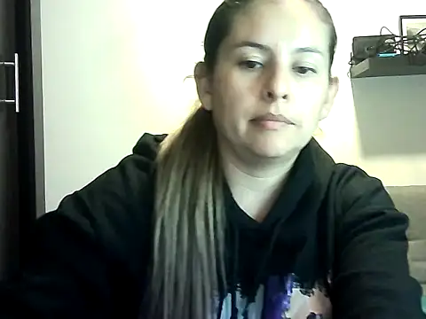 Valery  Rouse  online show from 04-29-26, 02:15