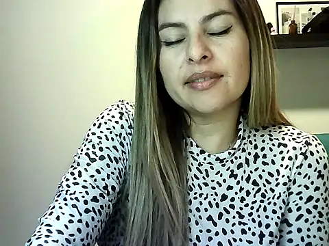Valery  Rouse  online show from 07-30-26, 12:42