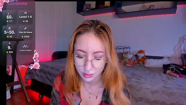 DaddysLittleSlutfox online show from 12-16-25, 09:25