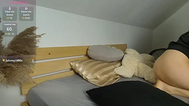 SashaSilk online show from 09-15-25, 10:21