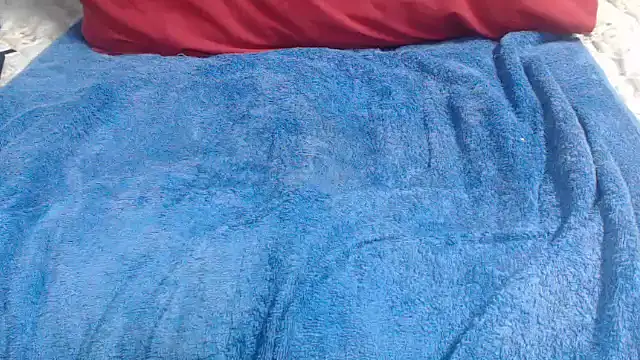 Snapshot of MissP11 chatting on 01-11-26, 11:32 MissP11 online show from 01-11-26, 11:32