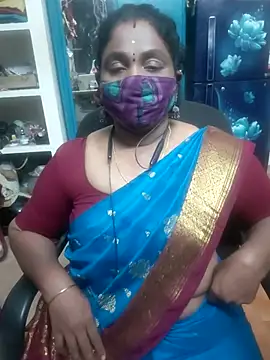 Snapshot of Tamil_Kavitha10 chatting on 01-09-26, 01:36 Tamil Kavitha10 online show from 01-09-26, 01:36