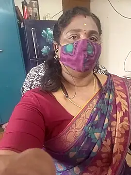 Snapshot of Tamil_Kavitha10 chatting on 01-18-26, 06:17 Tamil Kavitha10 online show from 01-18-26, 06:17