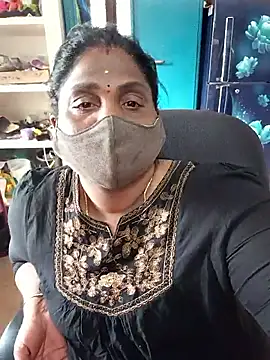 Snapshot of Tamil_Kavitha10 chatting on 02-10-26, 10:30 Tamil Kavitha10 online show from 02-10-26, 10:30