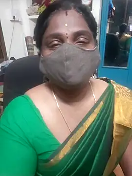 Snapshot of Tamil_Kavitha10 chatting on 02-14-26, 04:04 Tamil Kavitha10 online show from 02-14-26, 04:04