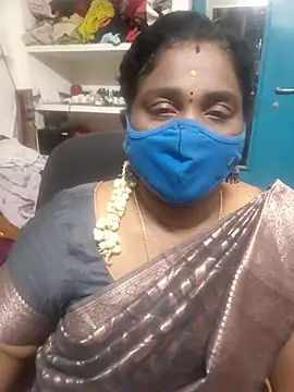 Snapshot of Tamil_Kavitha10 chatting on 02-17-26, 06:03 Tamil Kavitha10 online show from 02-17-26, 06:03