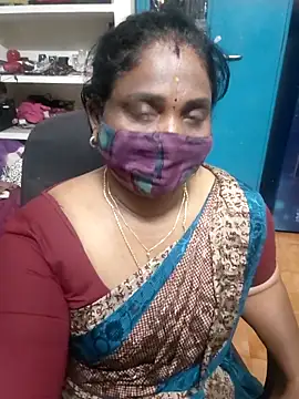 Snapshot of Tamil_Kavitha10 chatting on 03-03-26, 08:04 Tamil Kavitha10 online show from 03-03-26, 08:04