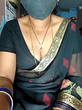 Snapshot of SindhuHappy chatting on 05-13-26, 11:33 SindhuHappy online show from 05-13-26, 11:33