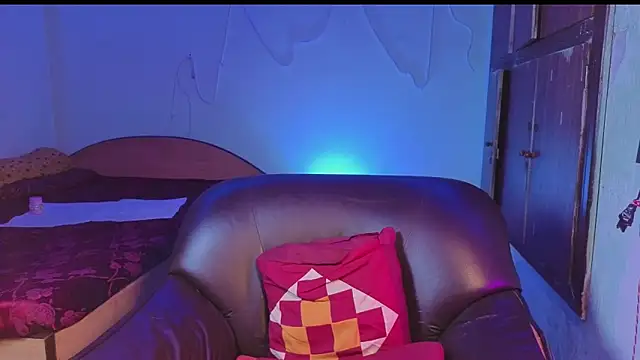 royeoy22 online show from 02-04-26, 06:30