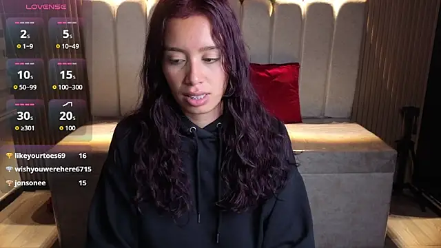 Snapshot of _Mia_Evans_1 chatting on 05-15-26, 01:23 Mia Evans 1 online show from 05-15-26, 01:23