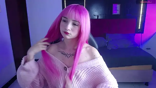  Charlotte Collins  online show from 04-16-26, 02:40