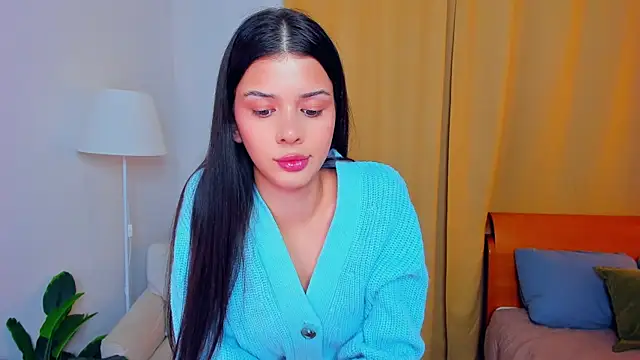 Snapshot of JoCauterucci chatting on 10-19-25, 06:25 JoCauterucci online show from 10-19-25, 06:25