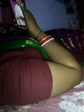 poojasexygirl2007 online show from 10-06-25, 03:31