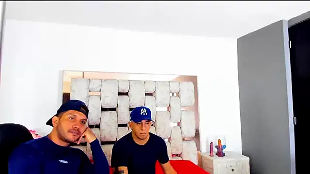 Snapshot of AngelAndChris chatting on 09-15-25, 12:27 AngelAndChris online show from 09-15-25, 12:27