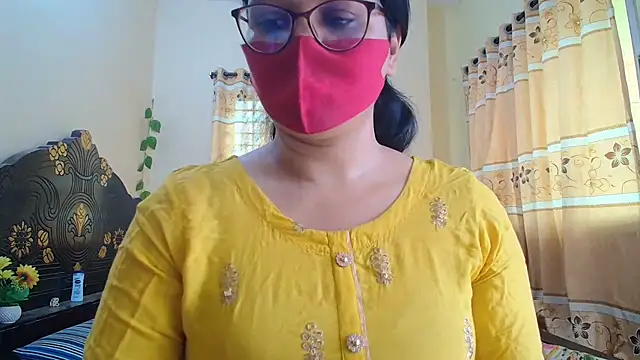 Elena cruz5 online show from 05-18-26, 04:07