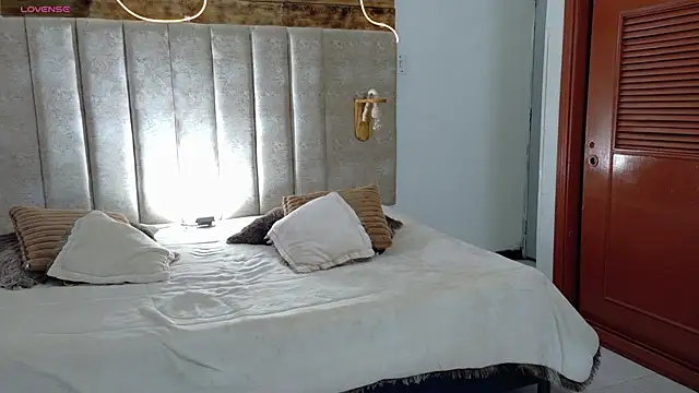 Emma visconti online show from 09-18-25, 12:29