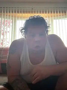 Stephanie1984 online show from 10-31-25, 12:17