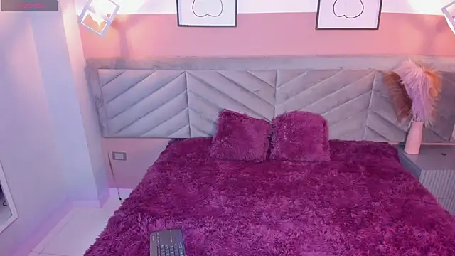 Mia Valentine  online show from 11-29-25, 08:23