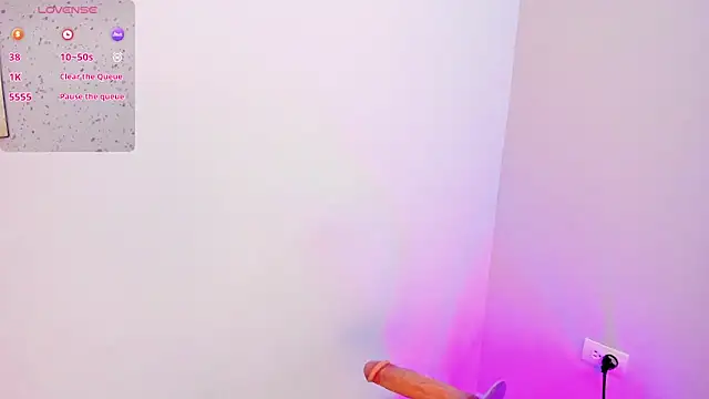 Mia Valentine  online show from 02-06-26, 08:34