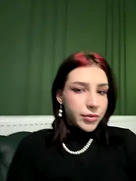 VampyScarlet online show from 10-21-25, 06:03
