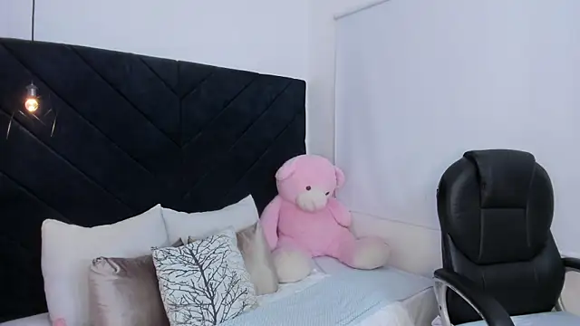 kate lua online show from 02-04-26, 12:00