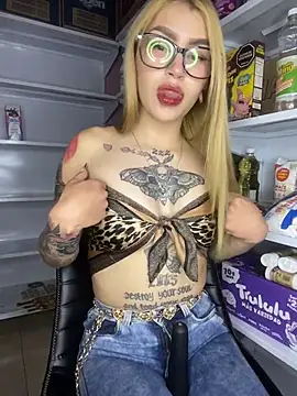 PrettyAshley  online show from 07-20-26, 09:50