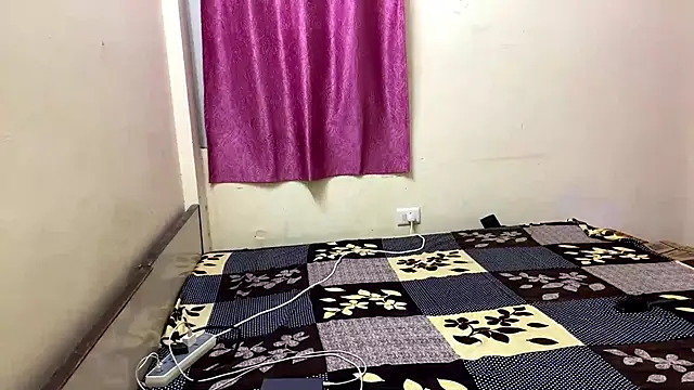 LuvLayla online show from 09-12-25, 04:18