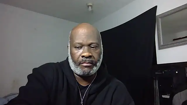 Snapshot of jamalcarter chatting on 12-16-25, 04:50 jamalcarter online show from 12-16-25, 04:50