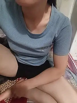 Phinminlisa online show from 06-13-26, 02:59