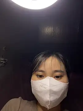 Snapshot of Zinsetka chatting on 07-17-26, 03:29 Zinsetka online show from 07-17-26, 03:29