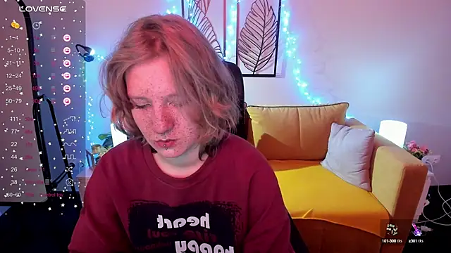 Snapshot of Hailey_Foxy chatting on 10-12-25, 08:57 Hailey Foxy online show from 10-12-25, 08:57