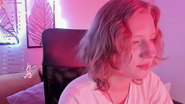 Snapshot of Hailey_Foxy chatting on 11-24-25, 09:09 Hailey Foxy online show from 11-24-25, 09:09