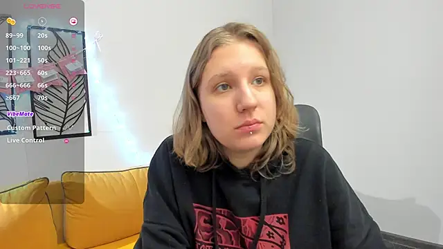 Snapshot of Hailey_Foxy chatting on 01-10-26, 09:00 Hailey Foxy online show from 01-10-26, 09:00