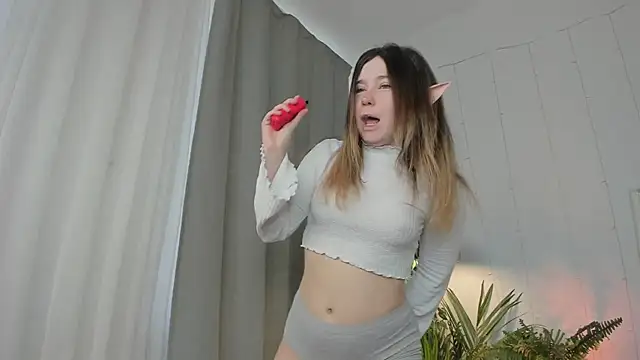 Lina Glow online show from 04-14-26, 06:52