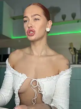 LittleFox    online show from 10-09-25, 06:00