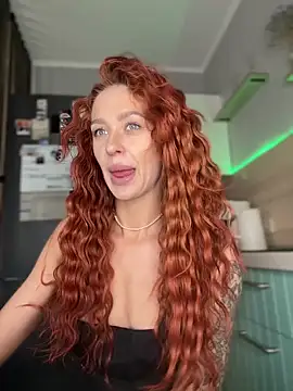 LittleFox    online show from 02-03-26, 06:40