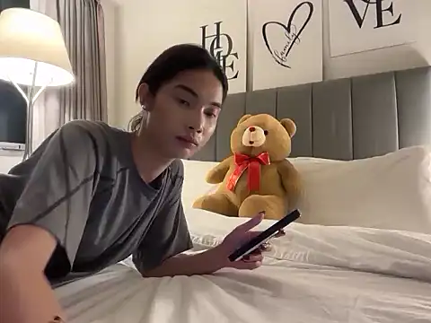 yourladycess  online show from 02-11-26, 12:54