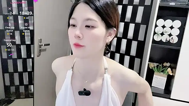 Yueyue-MM online show from 09-19-25, 10:54