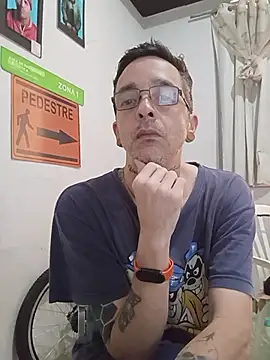 dinho carioca online show from 11-05-25, 02:17