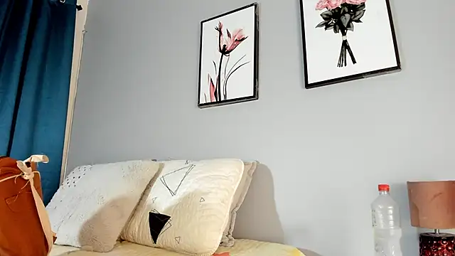 Grettel w online show from 02-25-26, 07:45