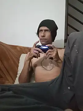 Snapshot of Alejandro92_cali chatting on 06-04-26, 02:50 Alejandro92 cali online show from 06-04-26, 02:50