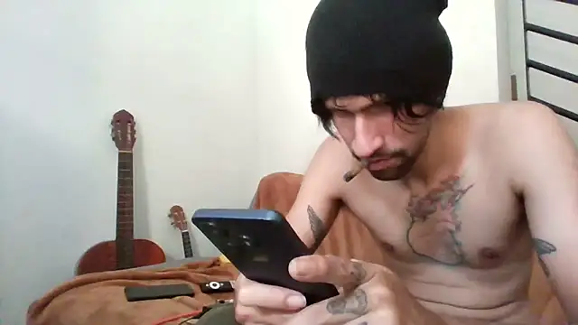 Snapshot of Alejandro92_cali chatting on 06-10-26, 05:01 Alejandro92 cali online show from 06-10-26, 05:01