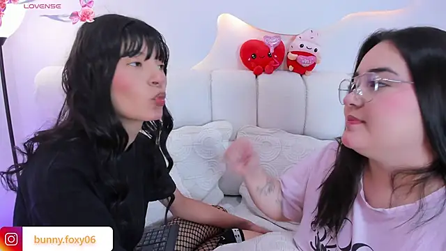 foxybunny online show from 03-08-26, 04:27