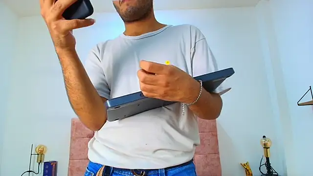 Ares Alpha online show from 10-15-25, 07:25