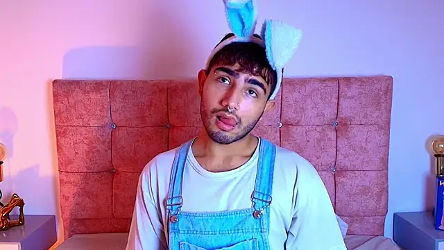 Ares Alpha online show from 10-25-25, 06:57