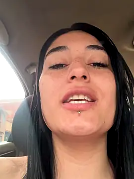 Scarlett 12 online show from 10-17-25, 12:52