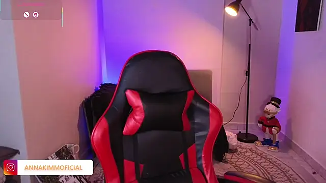 AnnaKimm online show from 09-15-25, 11:05