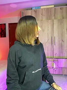 AnnaKimm online show from 06-16-26, 10:45