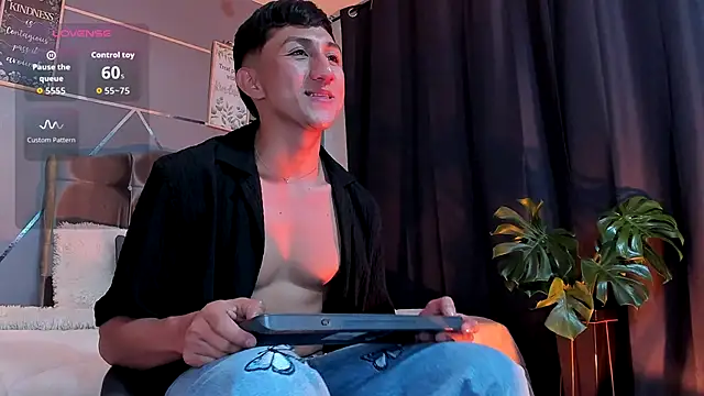 oliver mr  online show from 12-01-25, 08:14