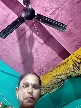 Pooja750 online show from 10-25-25, 09:39